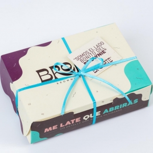 Caja x 6 Mini Brownies con Toppings a elección_5
