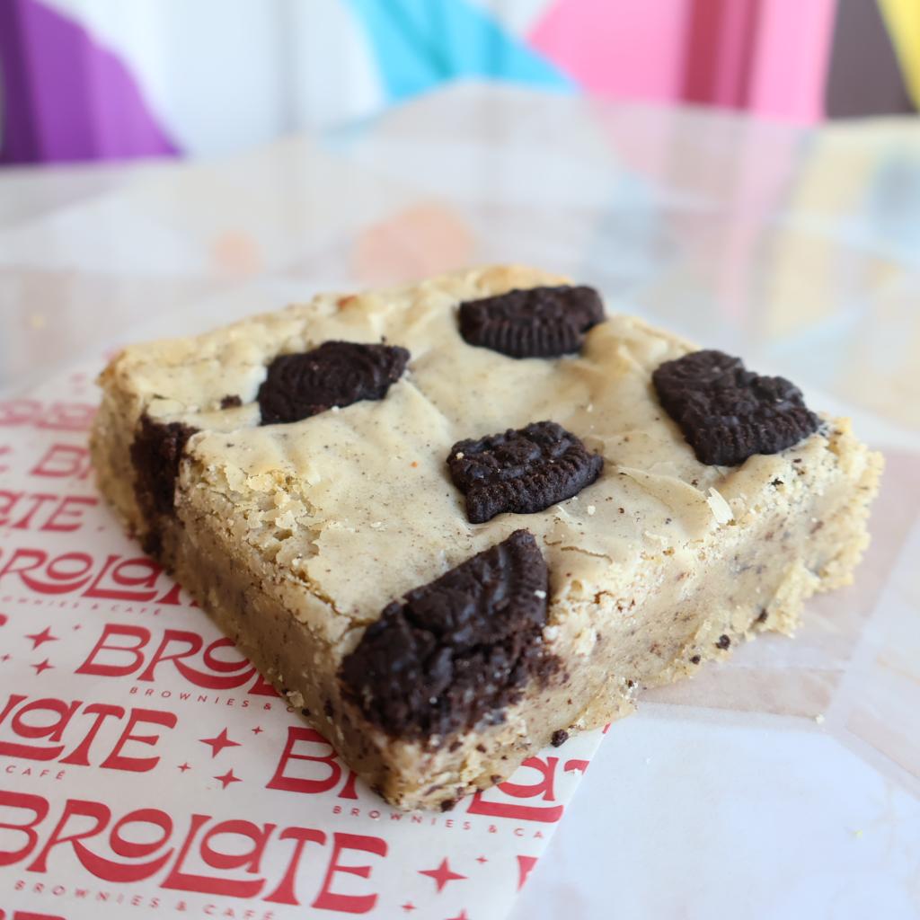 Blondie Cookies and Cream _2