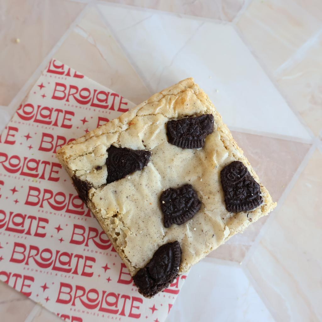Blondie Cookies and Cream _3