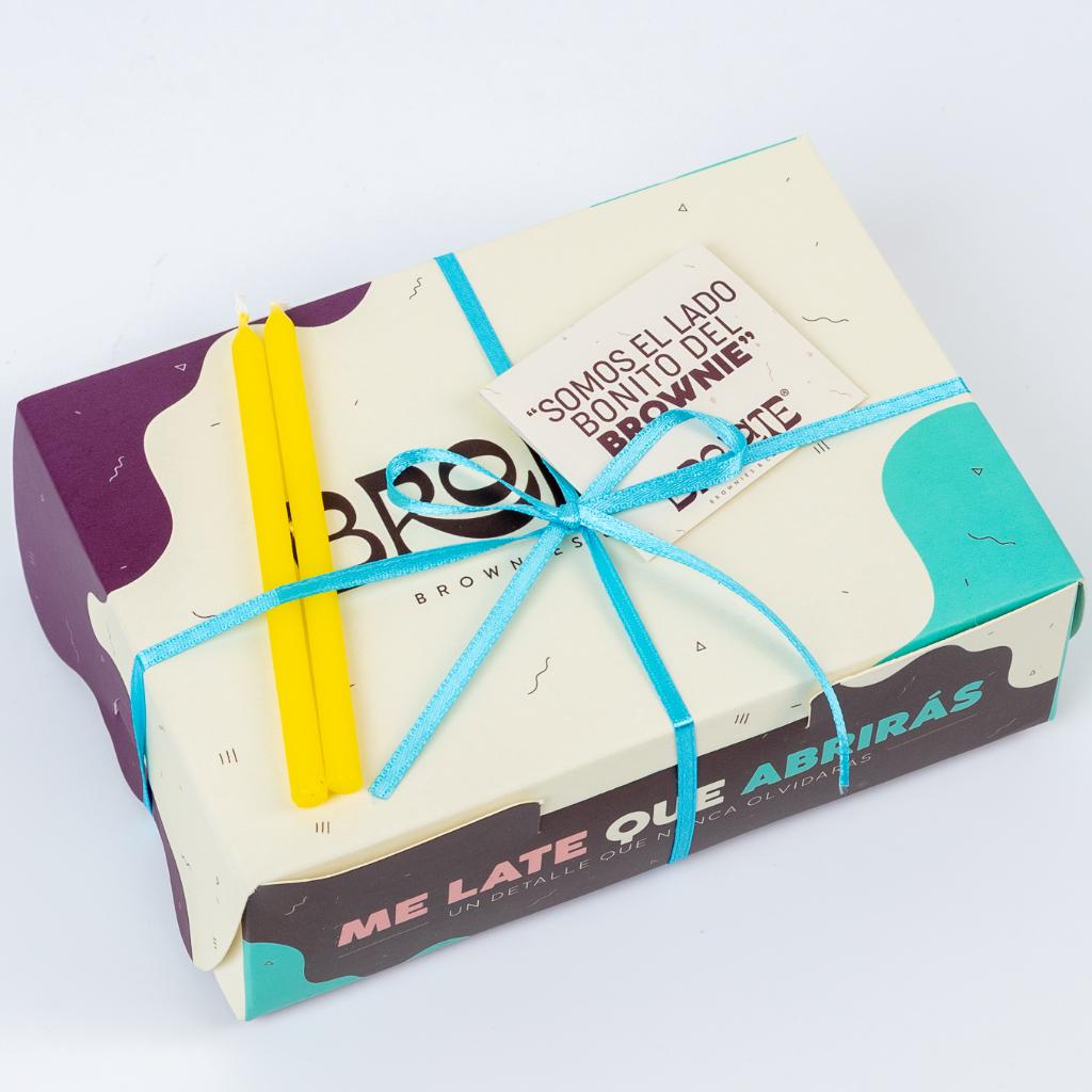 Caja x 6 Mini Brownies con Toppings a elección_6