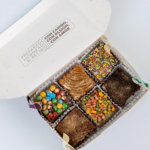 Caja x 6 Mini Brownies con Toppings a elección_4